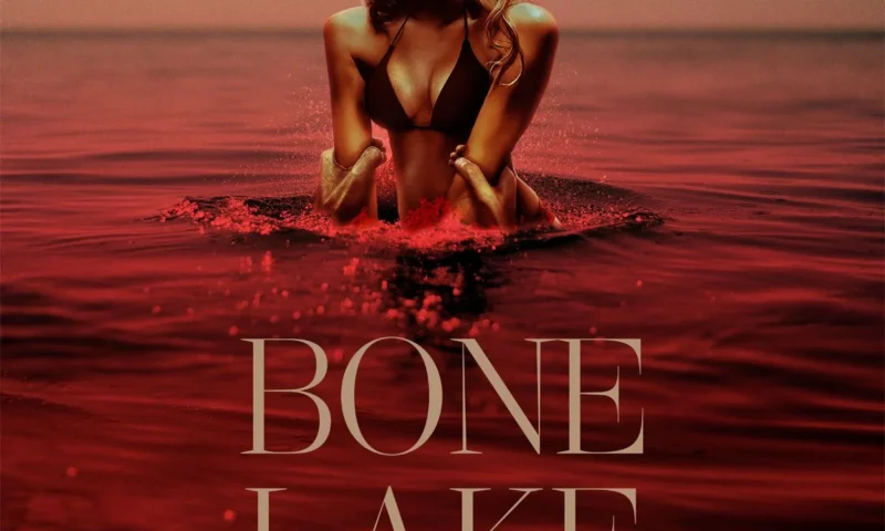 Avis Bone Lake (2025) : le week-end romantique qui tourne très mal